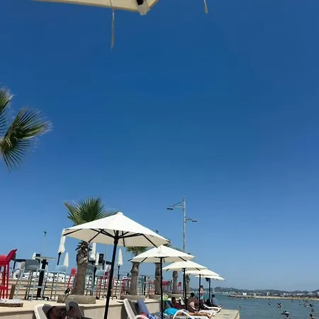 Palm Paradise Lejlighed