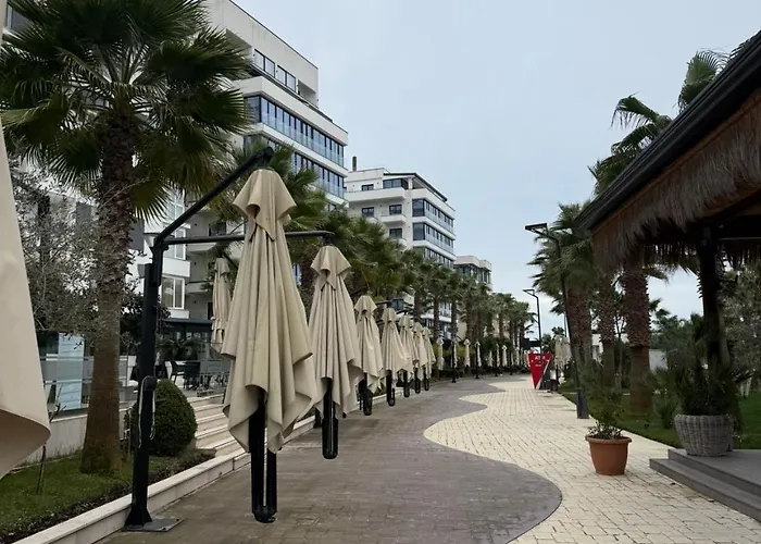 Palm Paradise Apartment Golem (Tirana)